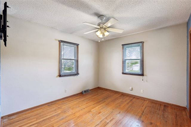 722 SE 3rd Street, Ankeny, IA 50021