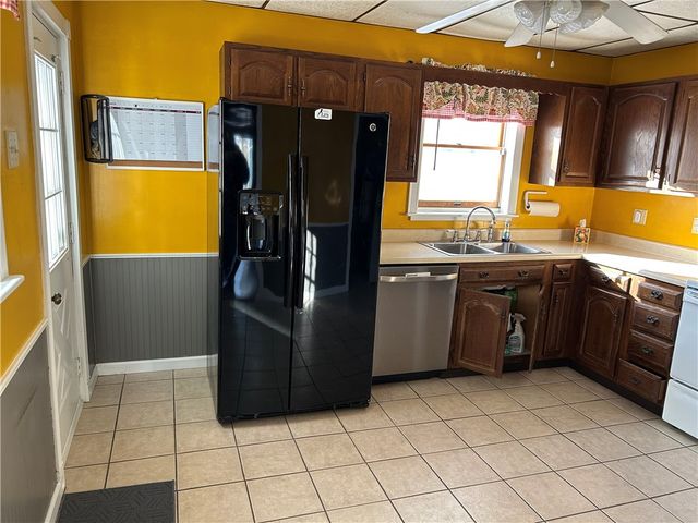 417 Fairmont Street, Latrobe, PA 15650