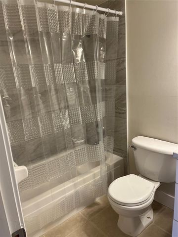 1215 16TH CIRCLE SE, Largo, FL 33771