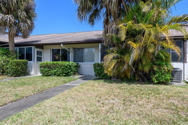 1215 16TH CIRCLE SE, Largo, FL 33771