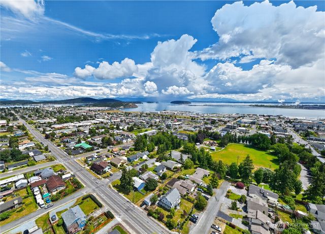 1203 30th Street, Anacortes, WA 98221