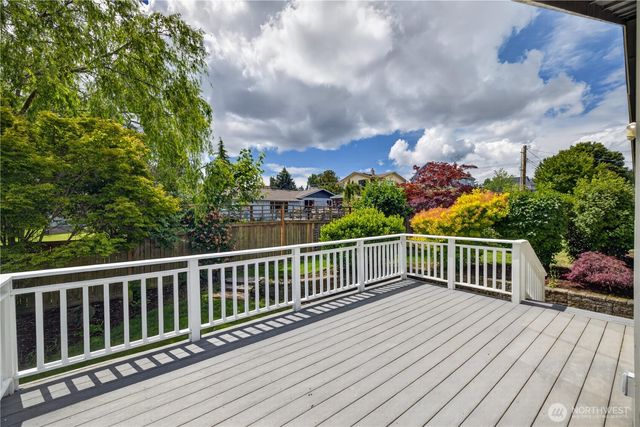 1203 30th Street, Anacortes, WA 98221