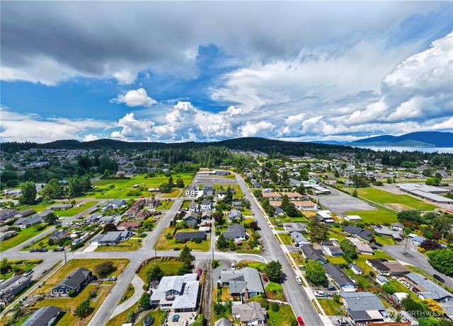 1203 30th Street, Anacortes, WA 98221