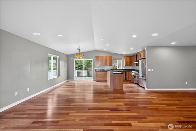1203 30th Street, Anacortes, WA 98221