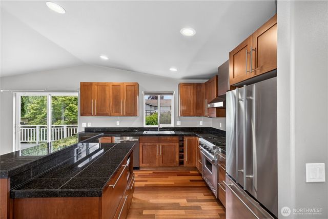 1203 30th Street, Anacortes, WA 98221