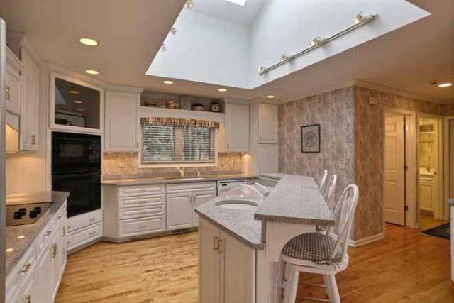 1012 EASTHILL PLACE, Wausau, WI 54403