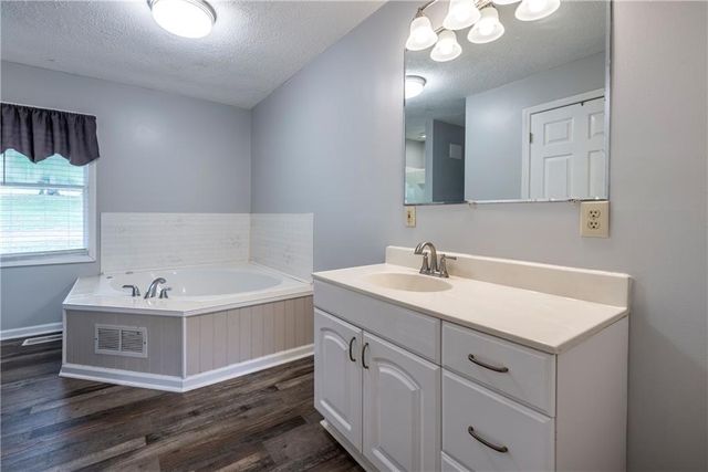 828 Rocky Ridge Road, Jasper, GA 30143