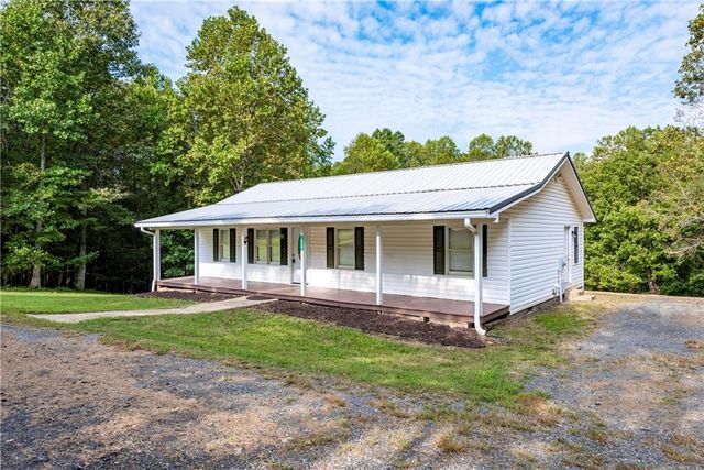 828 Rocky Ridge Road, Jasper, GA 30143