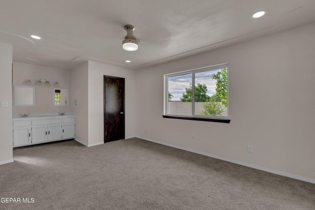 7748 MAYA Avenue, El Paso, TX 79912