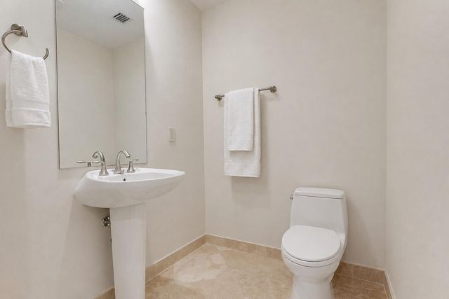 701 S OLIVE Avenue 1706, West Palm Beach, FL 33401