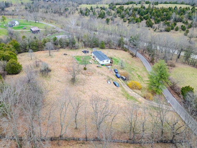 1636 Josephine Road, Stamping Ground, KY 40379