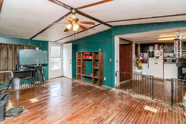 1636 Josephine Road, Stamping Ground, KY 40379