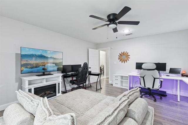 348 Thompson Street, Fort Worth, TX 76134