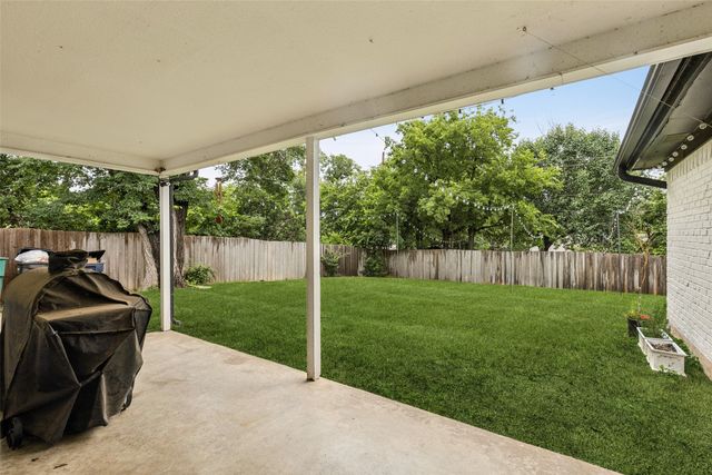 348 Thompson Street, Fort Worth, TX 76134