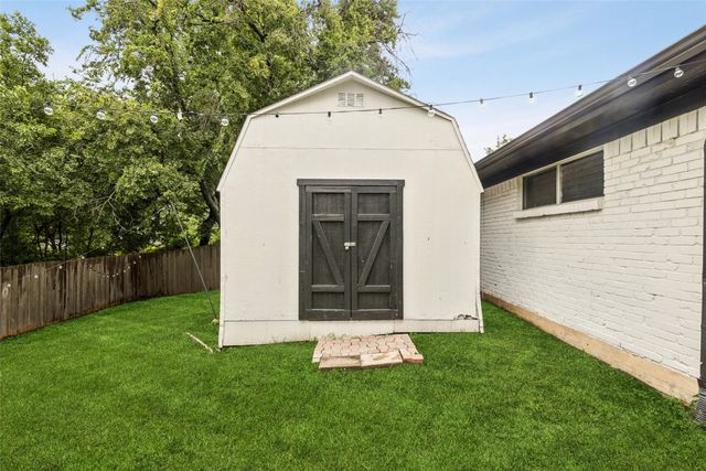 348 Thompson Street, Fort Worth, TX 76134