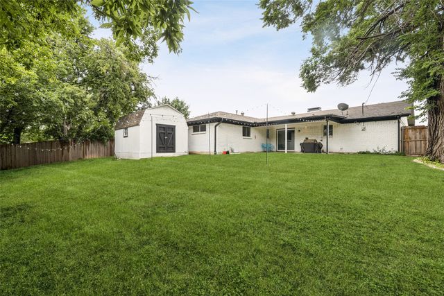 348 Thompson Street, Fort Worth, TX 76134