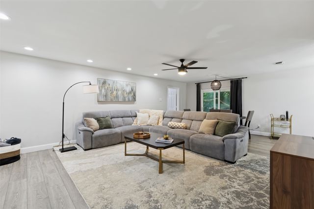 348 Thompson Street, Fort Worth, TX 76134