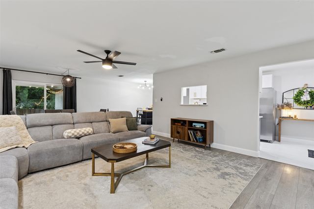 348 Thompson Street, Fort Worth, TX 76134