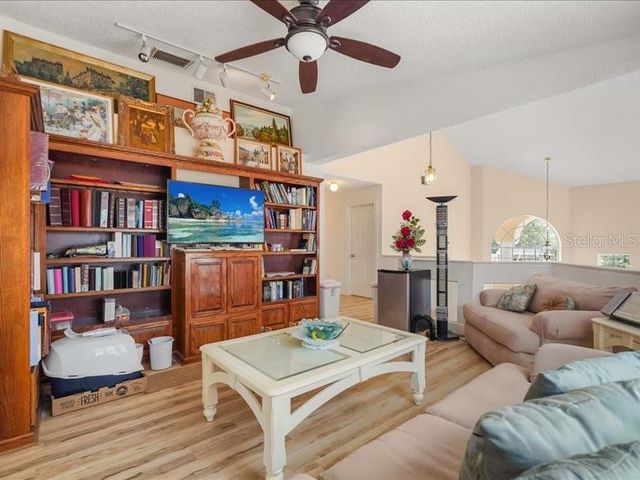 2325 N ROCHELLE AVENUE, Kissimmee, FL 34746