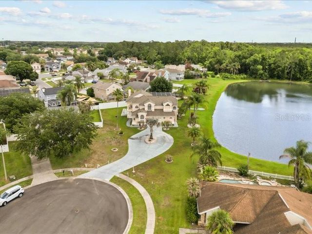 2325 N ROCHELLE AVENUE, Kissimmee, FL 34746