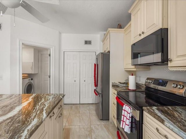 2325 N ROCHELLE AVENUE, Kissimmee, FL 34746