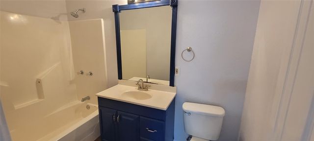 386 Lamaloa LN, Bastrop, TX 78602