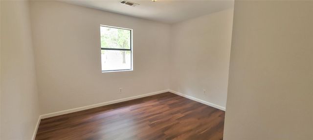 386 Lamaloa LN, Bastrop, TX 78602