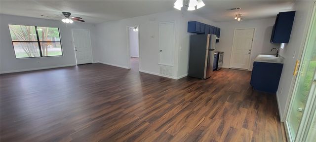 386 Lamaloa LN, Bastrop, TX 78602