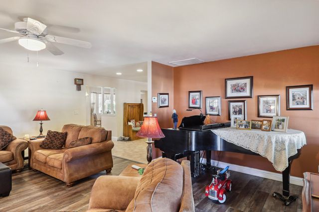 3308 Meadow Oak Drive, Cottonwood, CA 96022