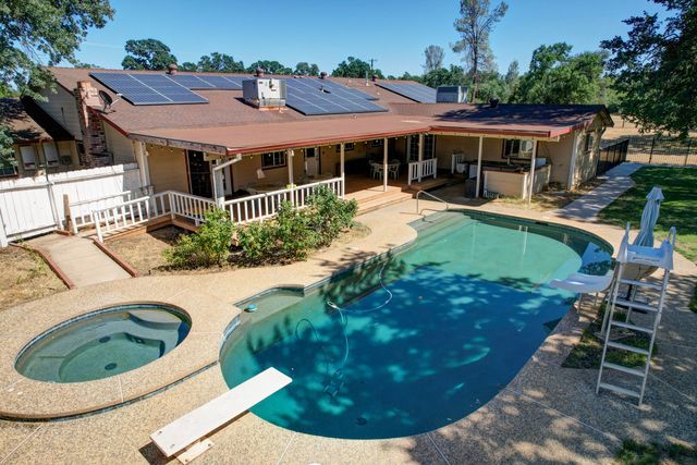 3308 Meadow Oak Drive, Cottonwood, CA 96022