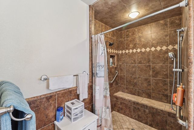 3308 Meadow Oak Drive, Cottonwood, CA 96022