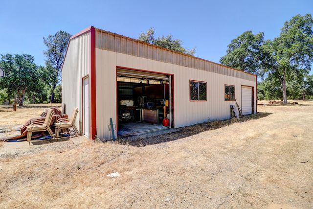 3308 Meadow Oak Drive, Cottonwood, CA 96022