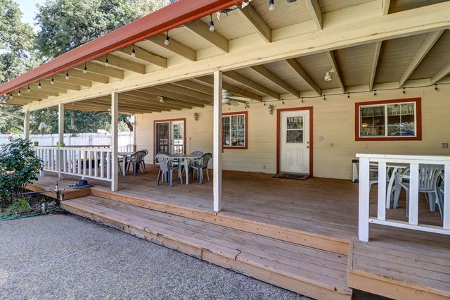 3308 Meadow Oak Drive, Cottonwood, CA 96022