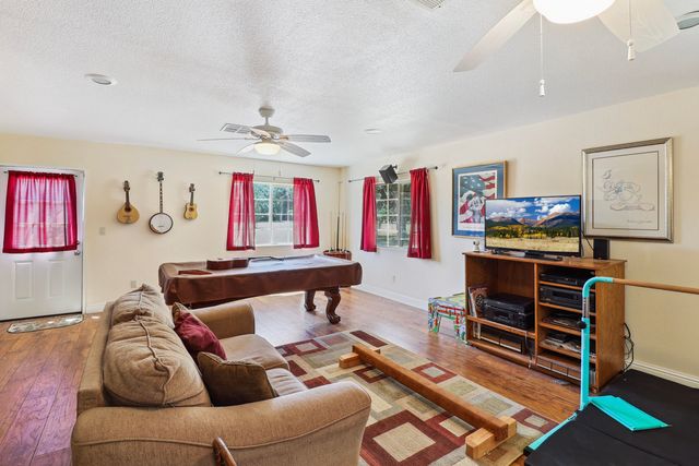 3308 Meadow Oak Drive, Cottonwood, CA 96022