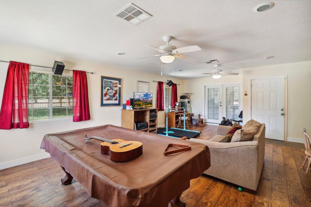 3308 Meadow Oak Drive, Cottonwood, CA 96022