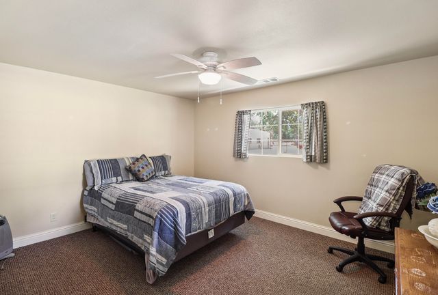 3308 Meadow Oak Drive, Cottonwood, CA 96022