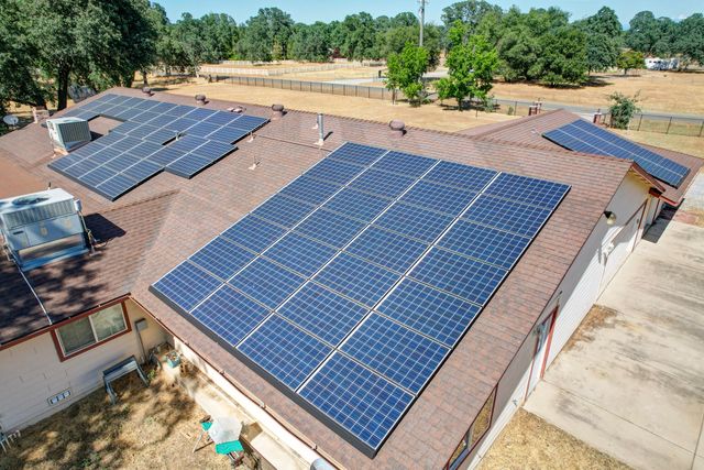 3308 Meadow Oak Drive, Cottonwood, CA 96022