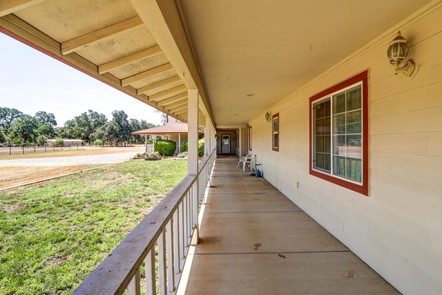 3308 Meadow Oak Drive, Cottonwood, CA 96022