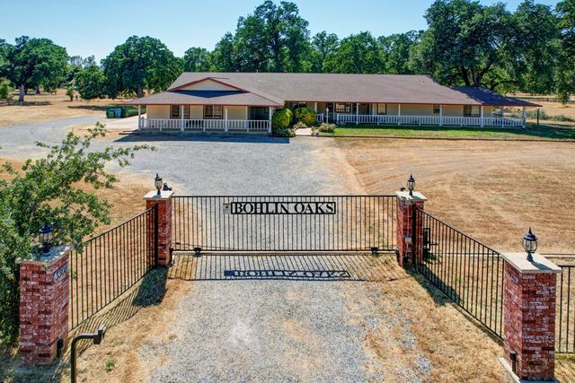 3308 Meadow Oak Drive, Cottonwood, CA 96022