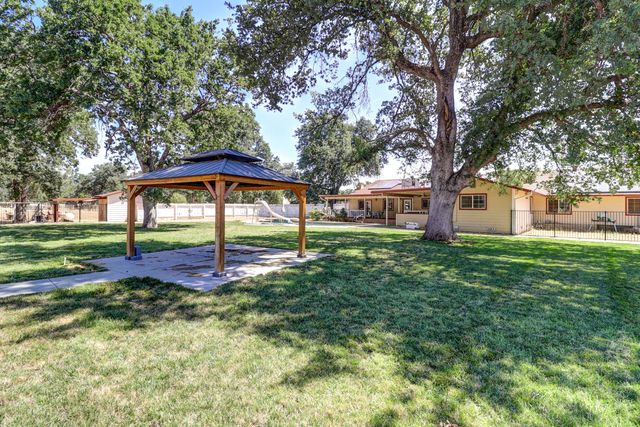 3308 Meadow Oak Drive, Cottonwood, CA 96022