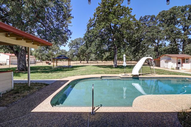 3308 Meadow Oak Drive, Cottonwood, CA 96022