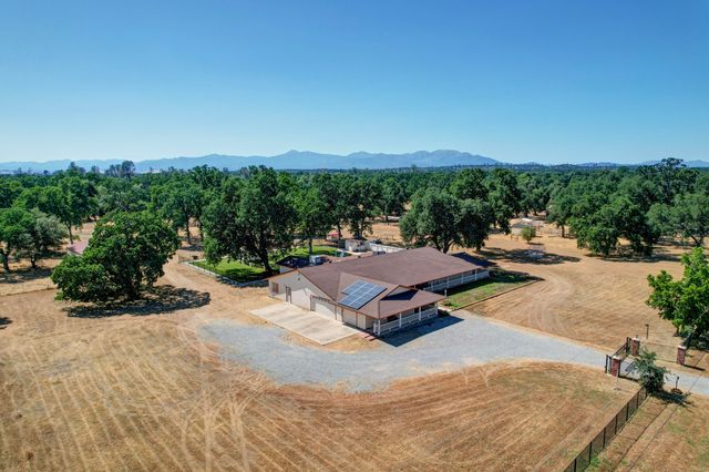 3308 Meadow Oak Drive, Cottonwood, CA 96022