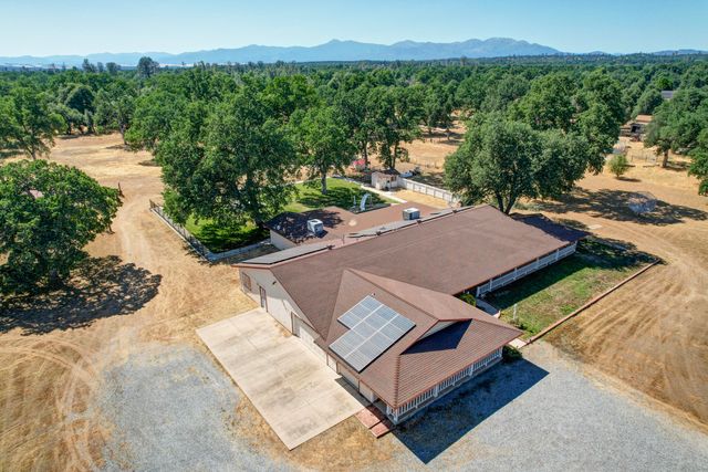 3308 Meadow Oak Drive, Cottonwood, CA 96022