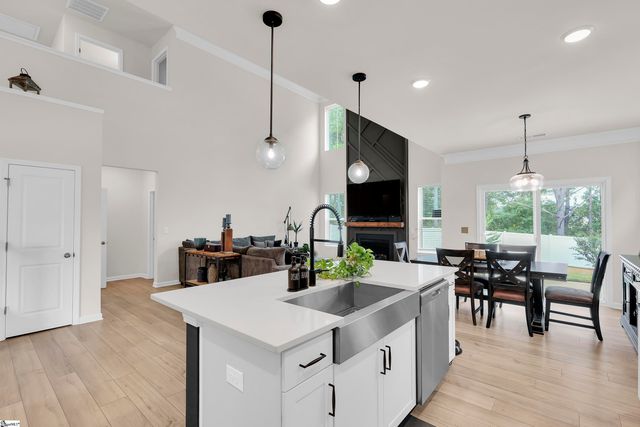 620 Columbus Circle, Simpsonville, SC 29680