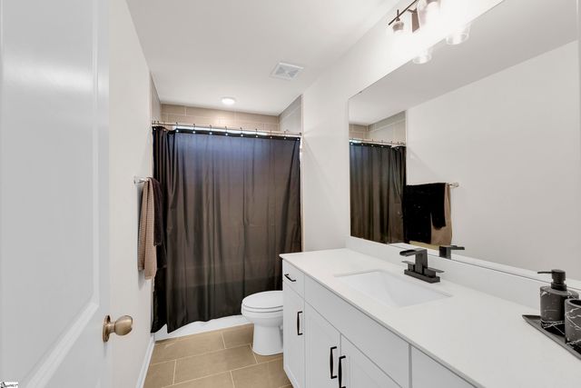 620 Columbus Circle, Simpsonville, SC 29680