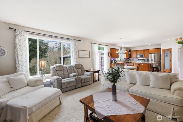 655 Joy Street, Eatonville, WA 98328