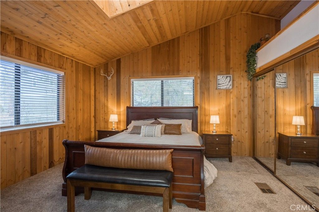 Image 16 of property listing at 42324 Paramount, Big Bear Lake, CA 92315