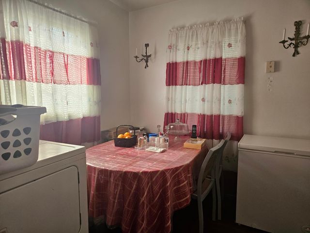 318 N Lakeside Court, West Palm Beach, FL 33407