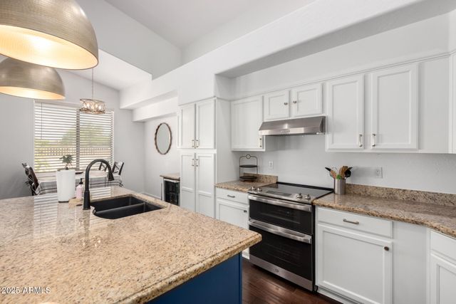 6531 W TETHER Trail, Phoenix, AZ 85083