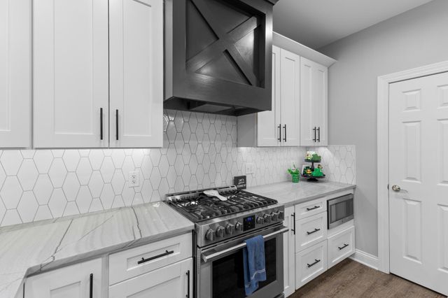 6113 El Camino Drive, Plain City, OH 43064